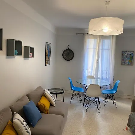 4 Rue Guigonis Apartment *